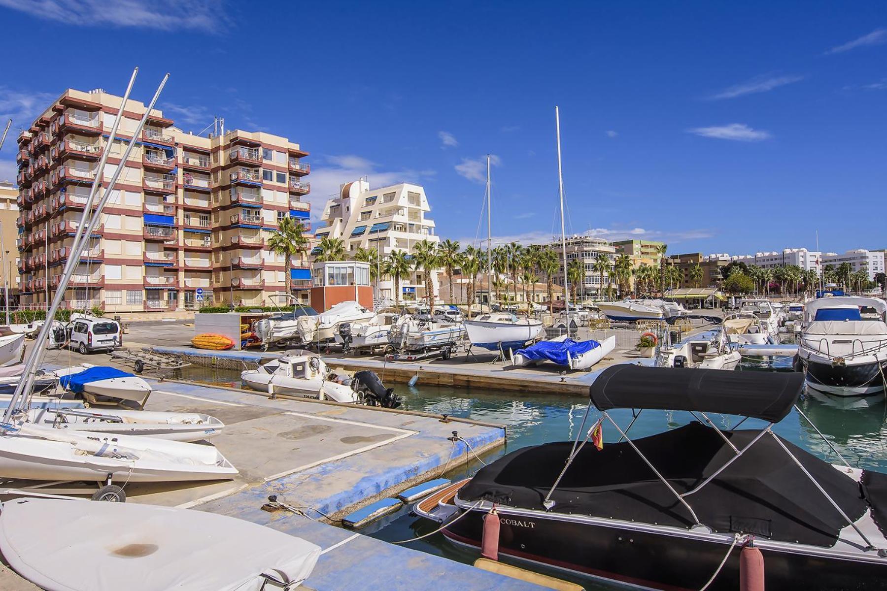 Aguilas Delicias Piscina Wifi Ac Parking Gratis المظهر الخارجي الصورة
